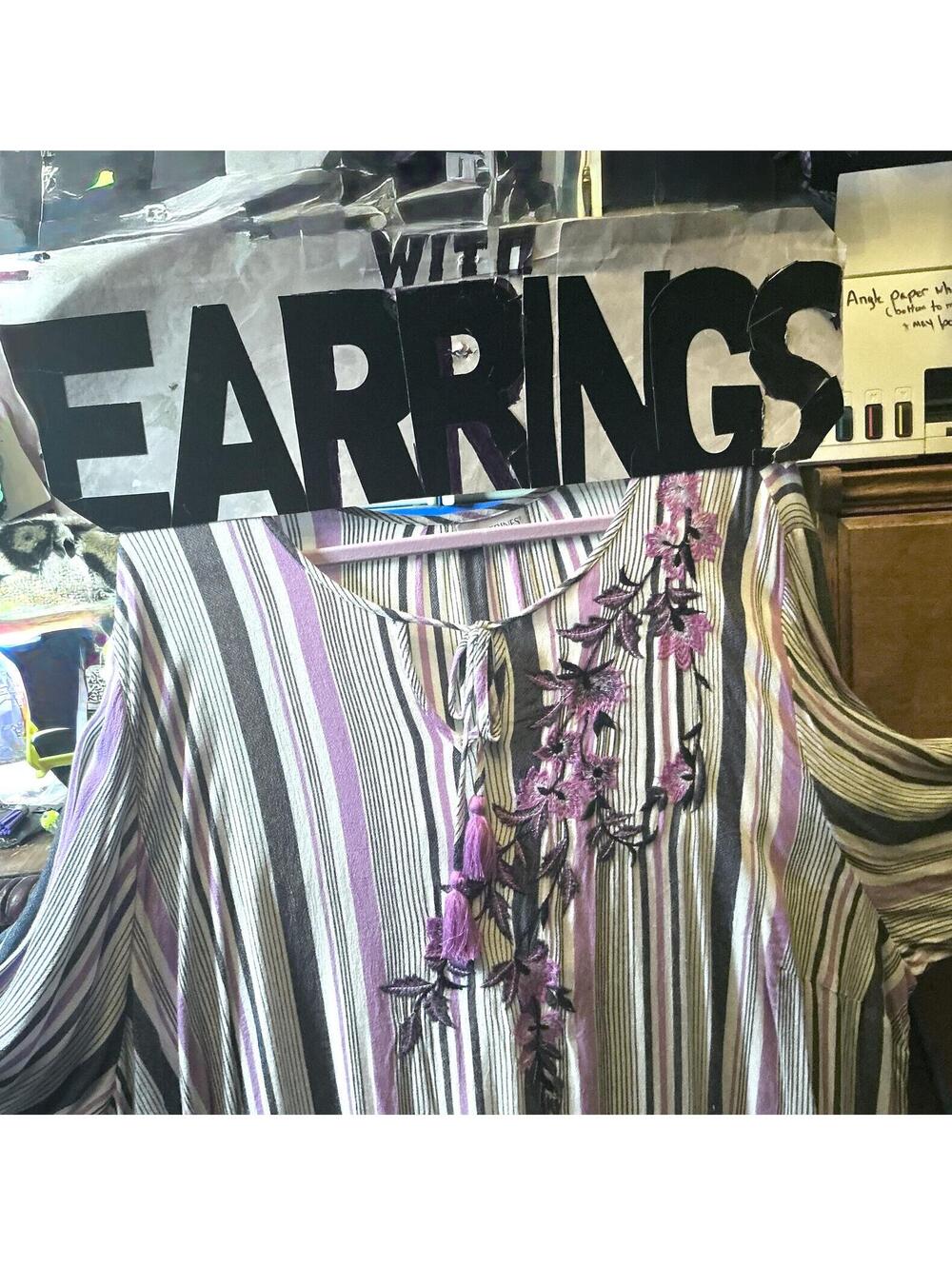 3X Violet Embossed Top & Glass Earrings